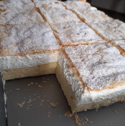Jožičine kremšnite (Foto: Jožica Ostrožnik)