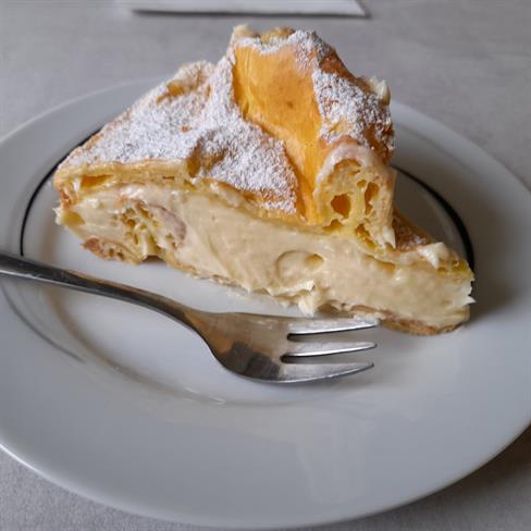 Enostavma torta (foto: Jožica Ostrožnik)