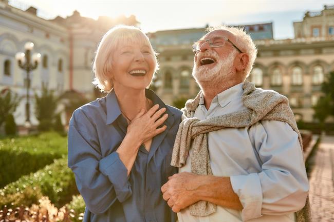 Ste se danes že nasmejali iz srca in s celim telesom? (Foto: Freepik.com)