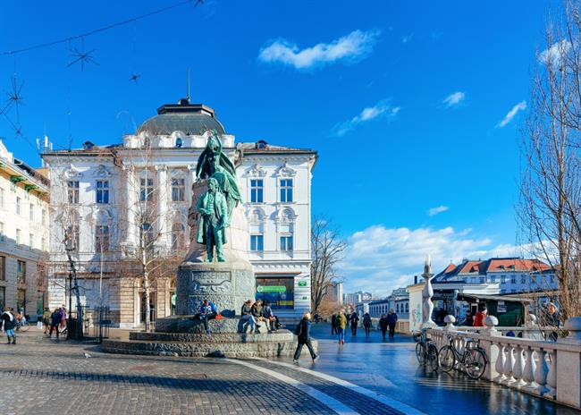 8. februarja se spominjamo našega velikega pesnika (Foto: Freepik.com). Slika je simbolična