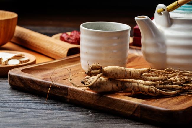 Korejski ginseng lajša simptome menopavze. (Foto: Freepik.com)