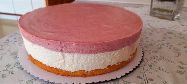 Slastna torta iz Jožičine kuhinje. (Foto: Jožica Ostrožnik iz Facebooka)