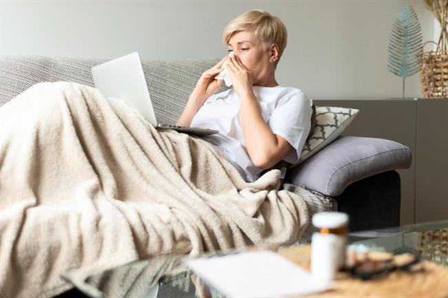 Nos in sinuse lahko odmašite tudi na naraven način. (Foto: Freepik.com)