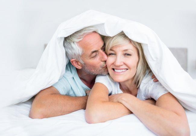 Čeprav so težave z erekcijo lahko občutljiva tema, je pomembno, da moški poiščejo pomoč in se o svojih težavah pogovorijo s strokovnjaki. 