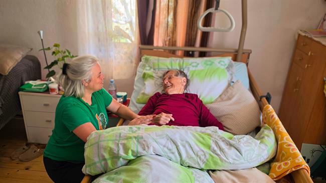 Melita dela v sistemu pomoči na domu, zato dobro ve, kaj ta zmore in česa ne. (Foto: osebni arhiv)