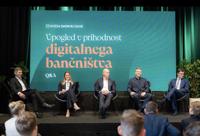Pri Intesi Sanpaolo Bank pravijo, da želijo bančništvo narediti preprostejše, hitrejše in dostopnejše. (Foto: Intesa Sanpaolo Bank)