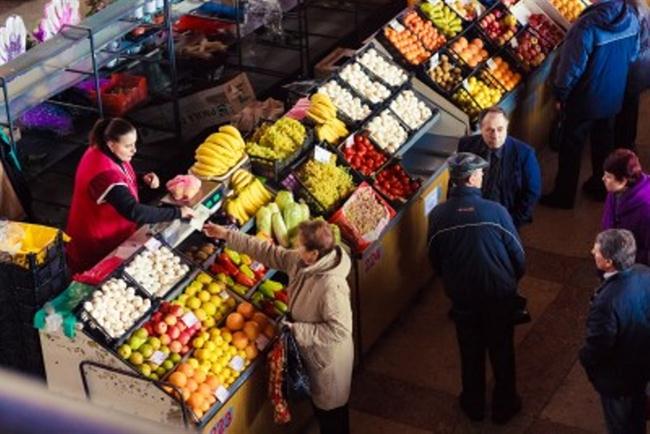 V trgovino se odpravite s polnim želodcem, opozarjajo ameriški strokovnjaki. (foto: www.123rf.com)