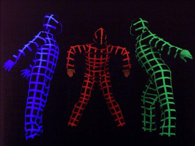 Plesna skupina Attraction Black Light Theatre. (foto: Facebook)