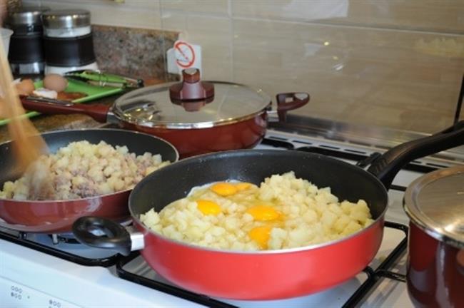 Svinjska mast pri kuhi naj ne bi bila škodljiva. (foto: www.123rf.com)