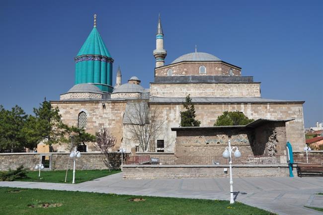 Mevlana – samostan reda plešočih dervišev, mavzolej in muzej. (foto: A.P.)