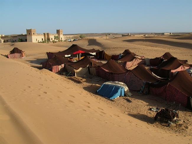 Hotel Auberge du Sud + naselje berberskih šotorov (Erg Chebbi). (foto: A.P.)