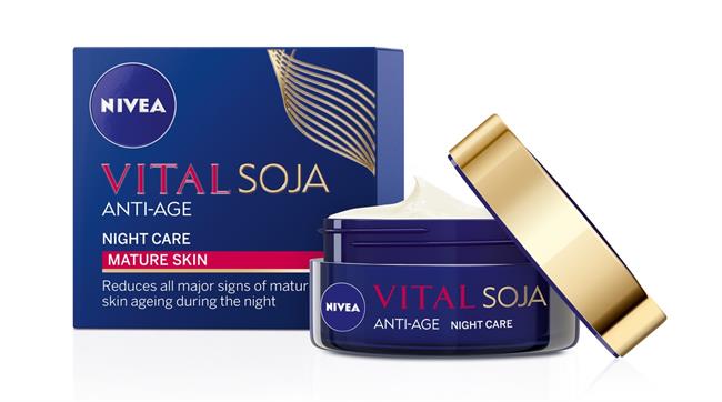 NIVEA VITAL nočna nega.