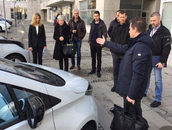 Električna vozila so okolju prijaznejša. (foto: ministrstvo za javno upravo)