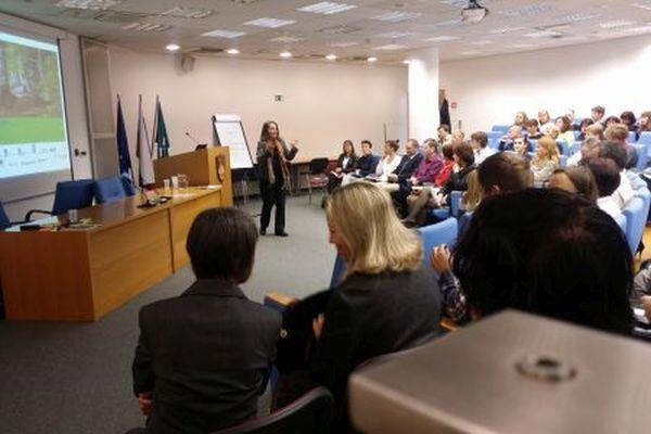 Problemska konferenca o naročanju ekoloških živil.
