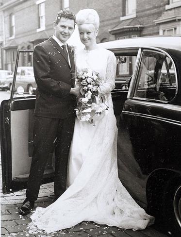 Poročila sta se oktobra 1966.