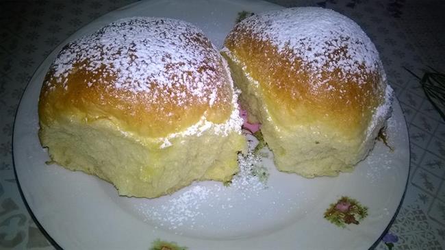 Mehki buhteljni iz Jožičine kuhinje. (foto: Jožica Ostrožnik)