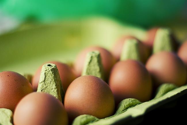 Jajca shranjujemo v hladilniku. (foto: pexels.com)