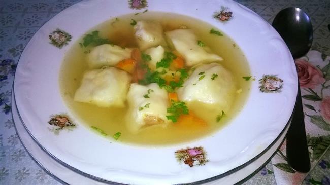Štruklji iz rezančnega testa polnjeni z jajčnim nadevom (foto: Jožica Ostrožnik)