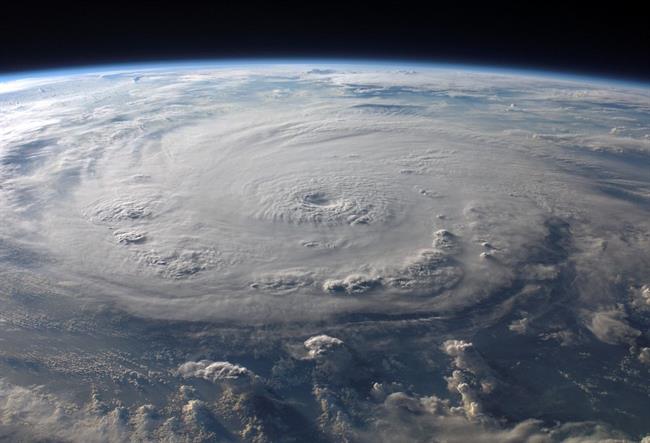Danes bo precej jasno in ponekod vetrovno. (foto: pexels.com)