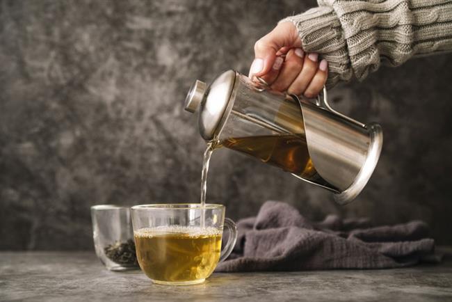 Poprova voda pomaga pri hujšanju. (foto: freepik.com)