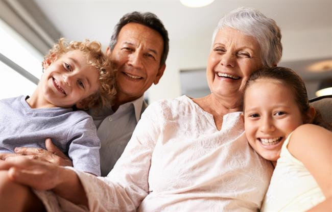 Psihologinja priporoča šest stvari, ki vam bodo pomagale do čudovitega odnosa z vnuki (Foto: Freepik.com)