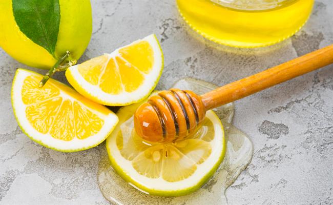 	Limona, med in hren so skupaj zelo močno zdravilo. (foto: Freepik.com)