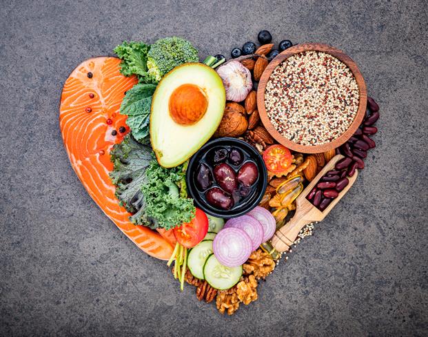 Vsaj 4 diete pomagajo ohranjati zdravo srce. (Foto: Freepik.com)