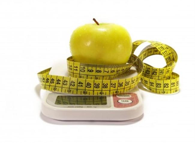 Ohranite zdrave prehranjevalne navade tudi na dopustu. (foto. www.123rf.com)