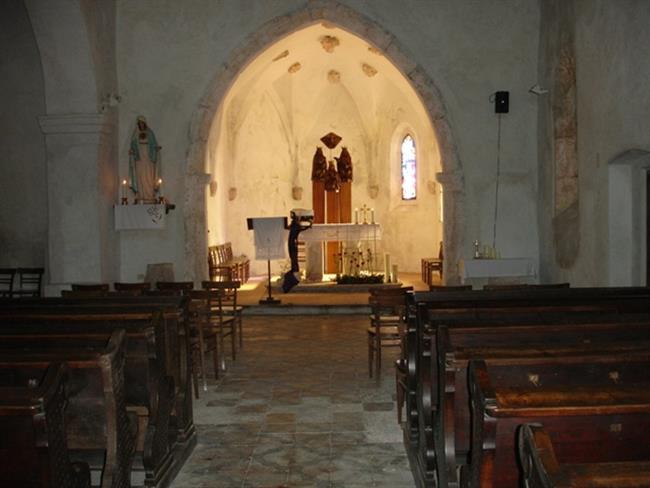 Notranjost cerkve (foto: Autentica)