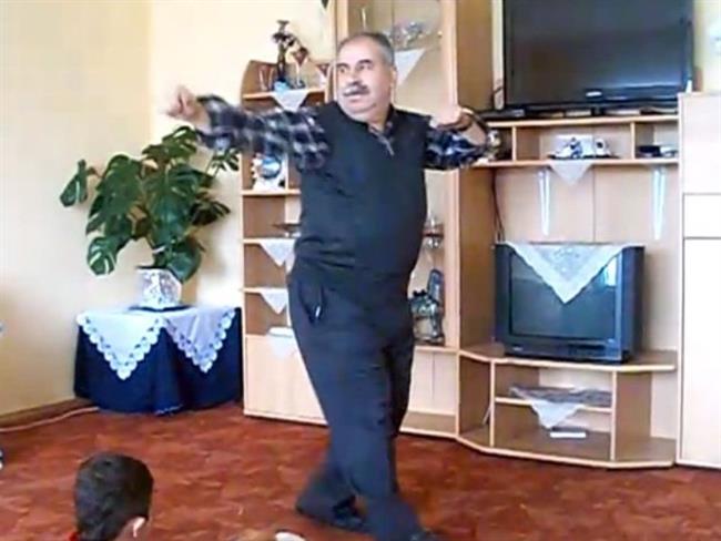Dedek, ki zna plesati! (foto: You Tube)