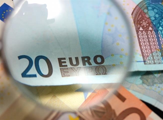 Povprečna mesečna pokojnina , izplačana v obdobju januar–december 2014, je znašala 566,52 evrov.