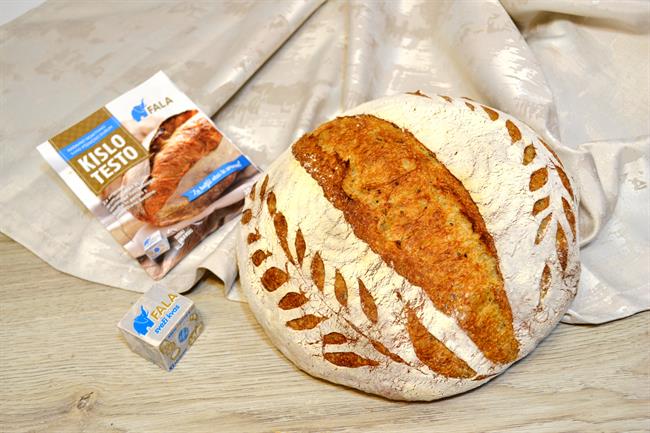 Pšenični kruh s pirino moko. (foto: Fala)
