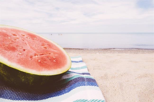 Lubenica je prava poletna osvežitev. (foto: pexels.com)