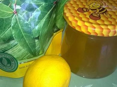 Iz Jožičine kuhinje:: Lovorjev sirup proti kašlju