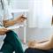 "Lažna dermatologinja oglašuje neregistrirano zdravilo"