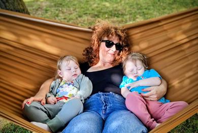 Ela Šemrov: »Želim si le, da lahko ostanem dobra mama«