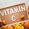 Vitamin C in krepitev imunskega sistema: ga je smiselno jemati preventivno?