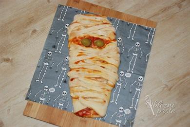 KUHALNICA: Pica mumija za noč čarovnic