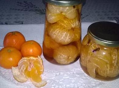 Iz Jožičine kuhinje: Klementine v sirupu