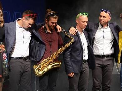 Pevke in pevci, čas se izteka!