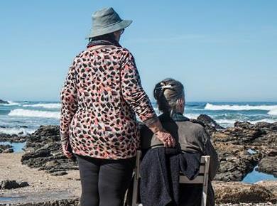 KOLUMNA: Prijateljstvo na stara leta