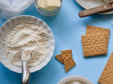 Ste kupili takšno moko? Vsebuje lahko insekte