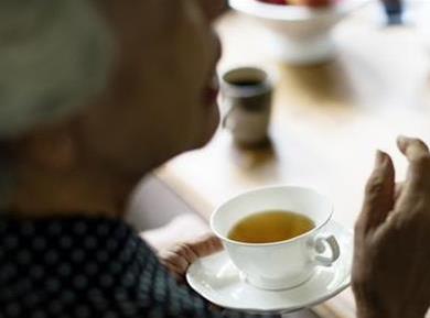 Resnična zgodba: 94-letna teta s polno mero optimizma