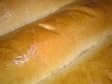 Iz Jožičine kuhinje: Kruh, zamešan z moško pomočjo