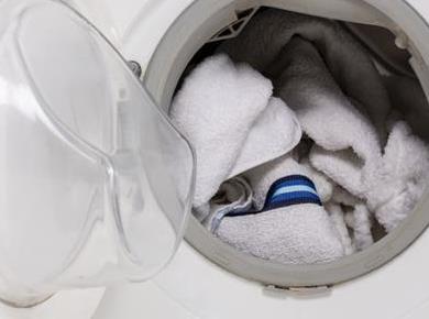 Za dober domači mehčalec potrebujete le 2 sestavini